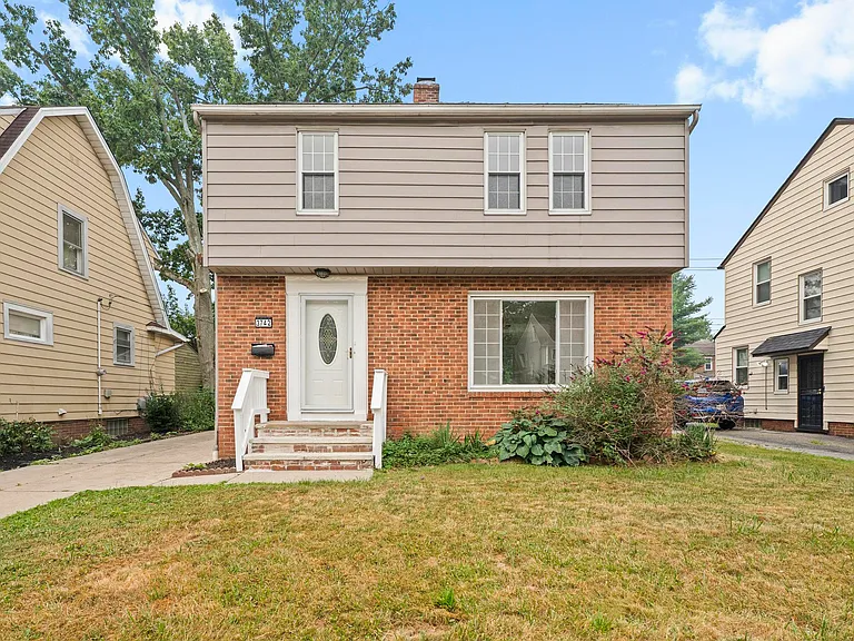 3742 E Antisdale Rd — Photo 1