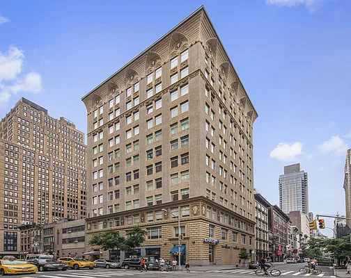 Sold by Compass | media 3