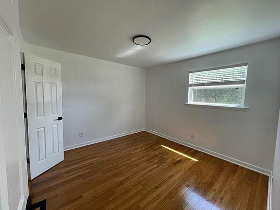 4th image of 1914 Jersey Ave APT 2