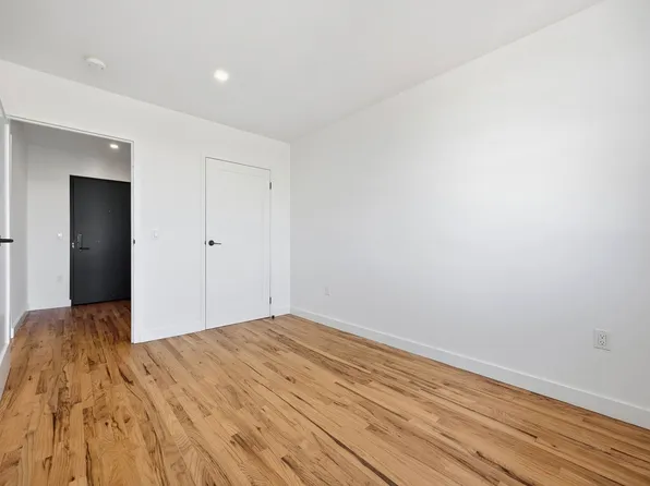 260 Water Street image 7 of 13