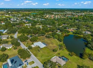 1558 Shadow Ridge Cir, Sarasota, FL 34240