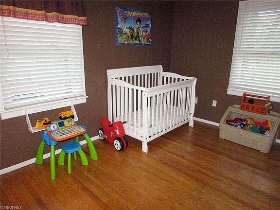 4th image of 1182 Onondago Ave