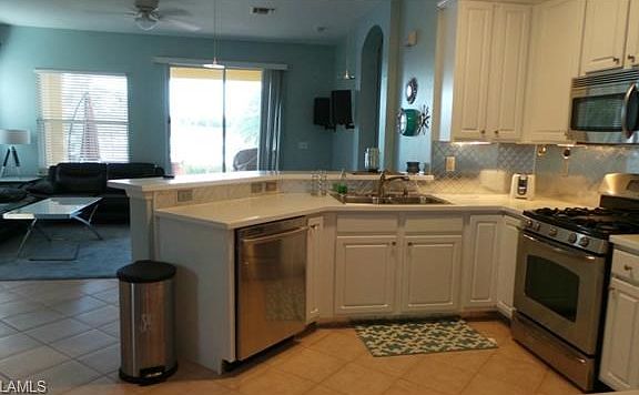 3rd image of 10514 Diamante Way
