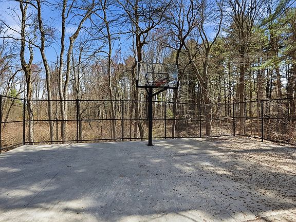 3rd image of 76 Tucker Farm Rd