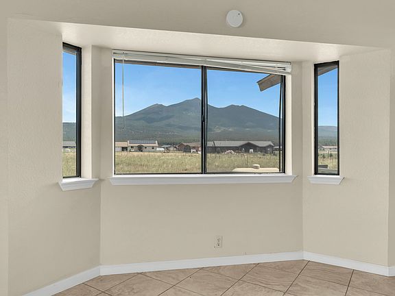 Dining room view window