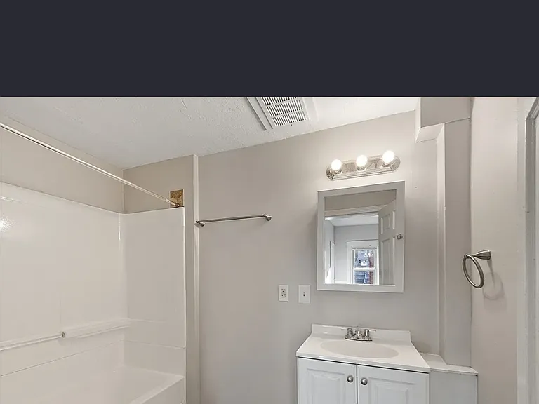 32 Birch St #1 — Photo 9