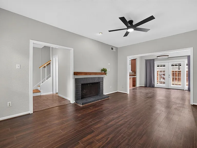 11711 Memorial Dr #621 — Photo 4