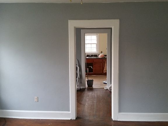 3rd image of 737 W Solomon St