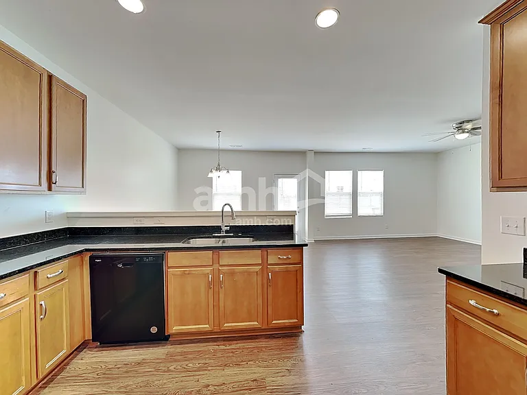 1011 Gwinmar Rd — Photo 4