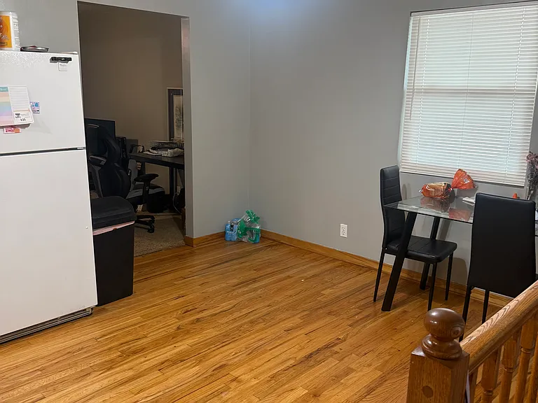 2708 Garfield St — Photo 3