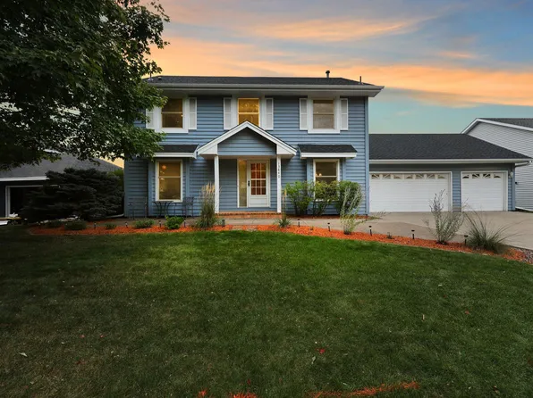 13840 York Ave S, Burnsville, MN 55337