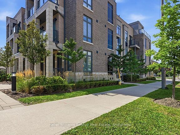 4th image of 721 Lawrence Ave W #65