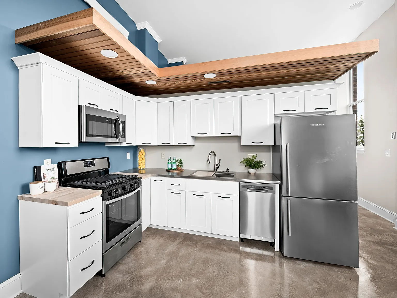 1 bed, 500 sqft, $1,400 — Photo 2