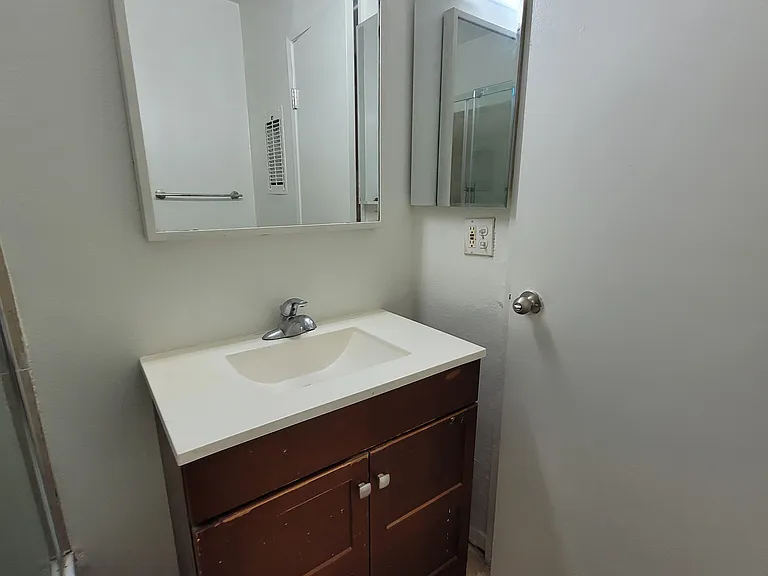 The Alexa Apartments — Photo 7