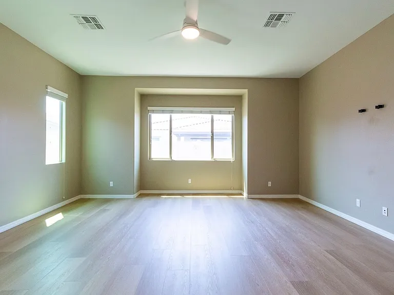 10317 E Catalyst Ave — Photo 18