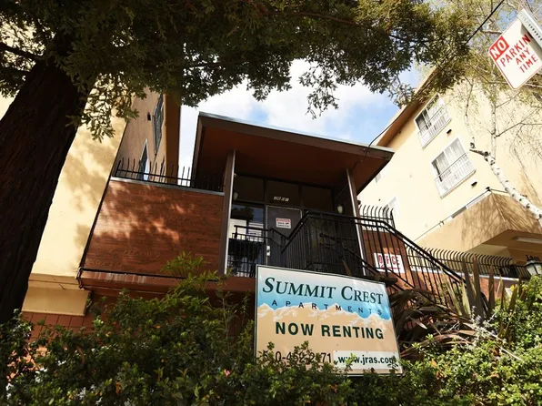 Summit Crest, 2801 Summit St APT 216, Oakland, CA 94609
