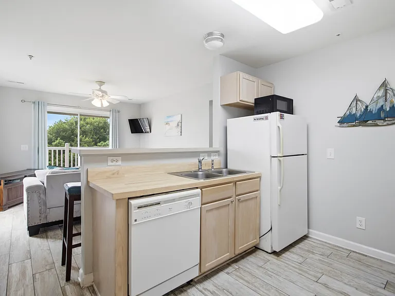 2262 Folly Rd #1A — Photo 6