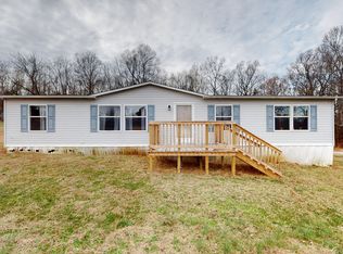 1118 Drake Rd, Adams, TN 37010