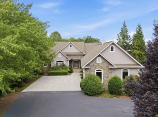 425 Park Way Ave, Moneta, VA 24121