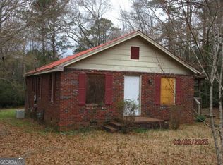 1907 Spruce St, West Point, GA 31833