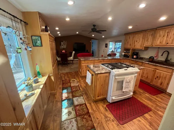 2401 W Savage, Show Low, AZ 85901