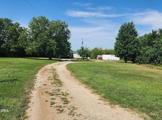 11900 S Wanamaker Rd, Carbondale, KS 66414