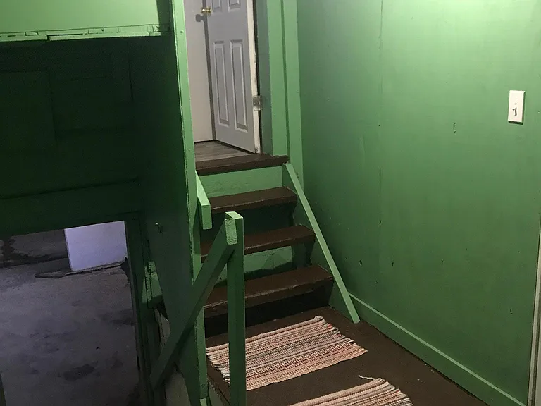 2077 E Schumacher St — Photo 7