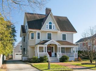 61 Middle St, Concord, MA 01742