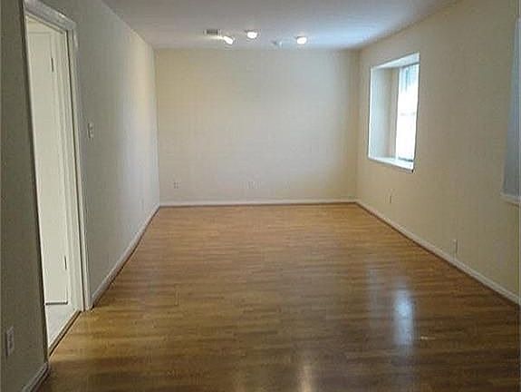 5th image of 11131 Sagehill Dr