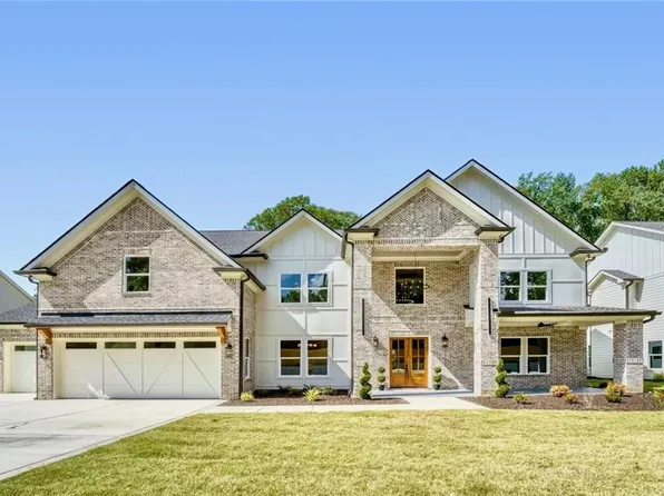 942 Cooper Rd, Grayson, GA 30017