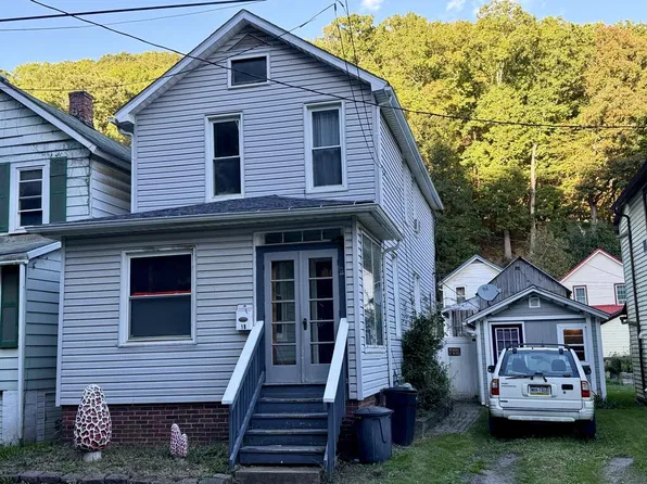 18 Union St, Oil City, PA 16301