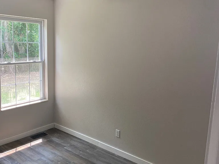 4866 Richmond Dr — Photo 23