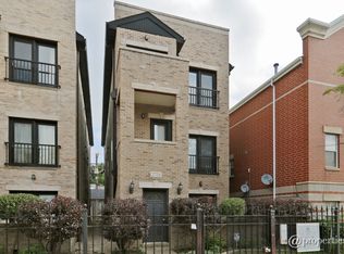 2736 W Augusta Blvd #2, Chicago, IL 60622