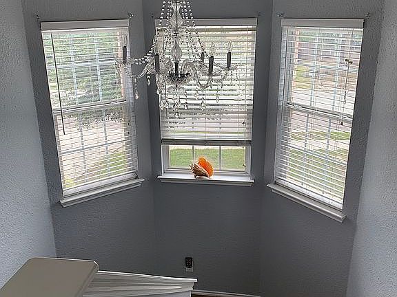 3rd image of 2858 Tag Ln
