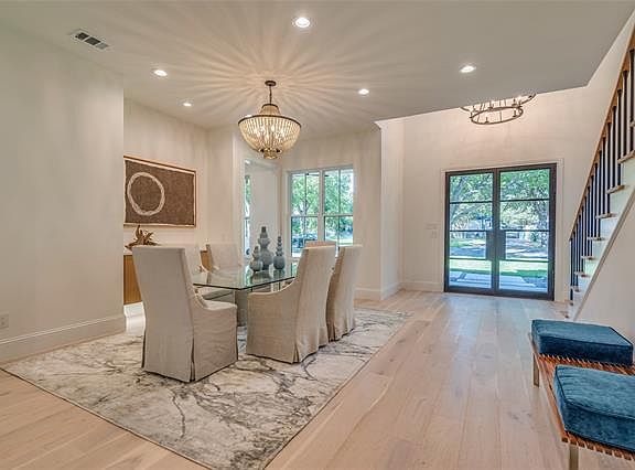 3rd image of 1509 El Campo Dr