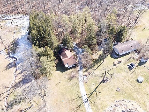 4th image of 114-119 Heather Ln