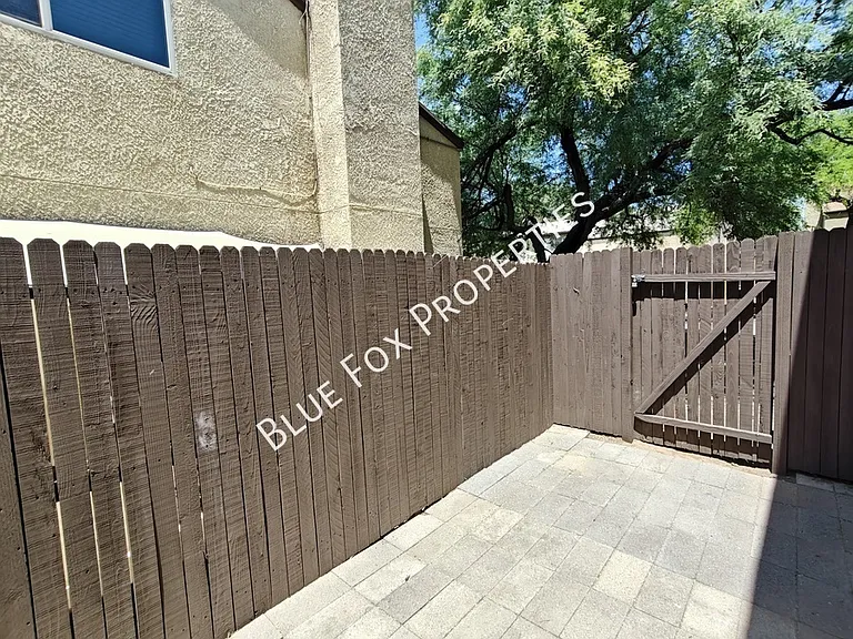 880 E Peppergrass Ln — Photo 11