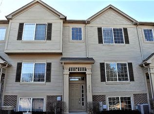 2445 S Farnsworth Ave, Aurora, IL 60503