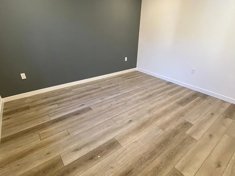 3570 Bennett Ave — Photo 24