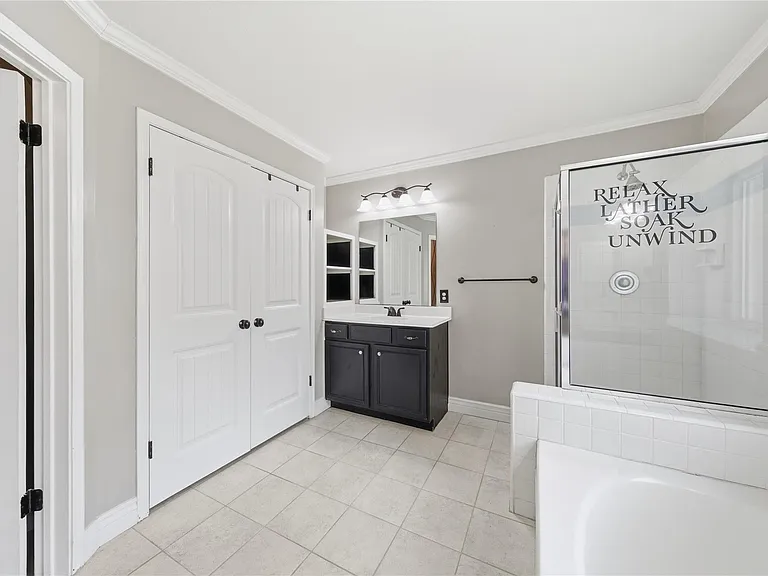 13506 Spring Ct — Photo 20