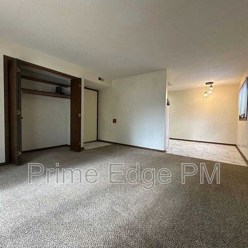 1 bed, 1.0 bath, 692 sqft, $800 — Photo 4