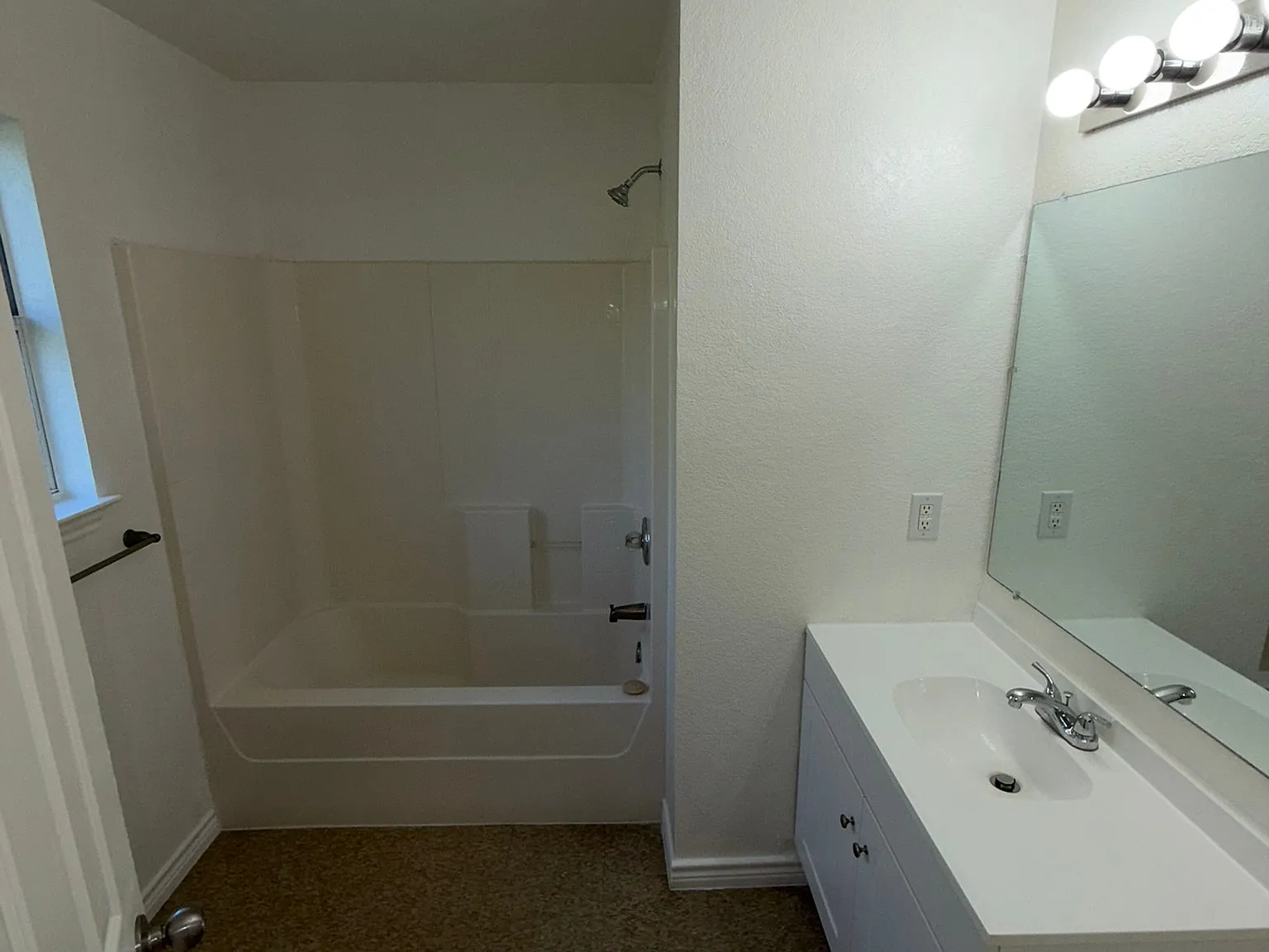 212 South 12th Street — Photo 4
