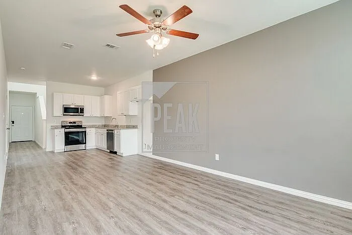 3220 S Cherry Ln — Photo 5