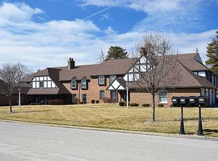 240 Windsor Rdg, New Castle, PA