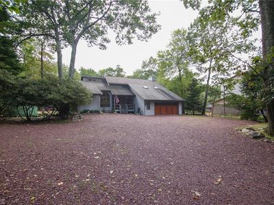 197 S Lake Dr Lake Harmony Pa 18624 Zillow