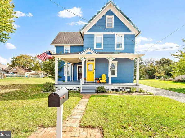 230 State St, Elmer, NJ 08318