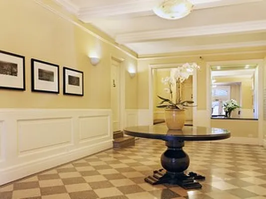 Sold by Corcoran | media 22