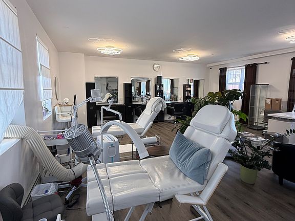 5th image of 3063 Brighton 8th St Suite 4
