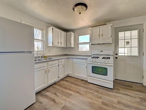 5th image of 506 N Miller St