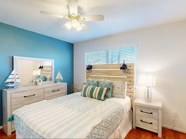 3935 Knollcrest Dr — Photo 11